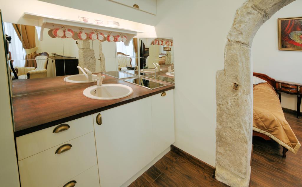 Only Krakow Apartments Room photo